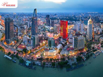 TP. Hồ Chí Minh giữ vững vai trò “đầu tàu” kinh tế với GDP, thu ngân sách và năng suất lao động vượt trội so với cả nước.